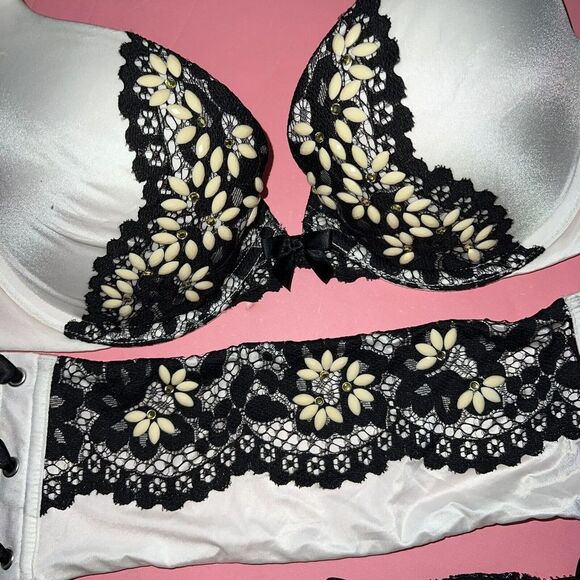 Victoria's Secret 34C BRA SET+cincher Belt WHITE BLACK BEAD EMBELLISH STARLIGHT - Picture 5 of 9